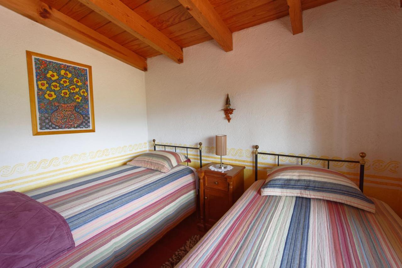 Bed and Breakfast Casa Navacoyan Малиналько Экстерьер фото